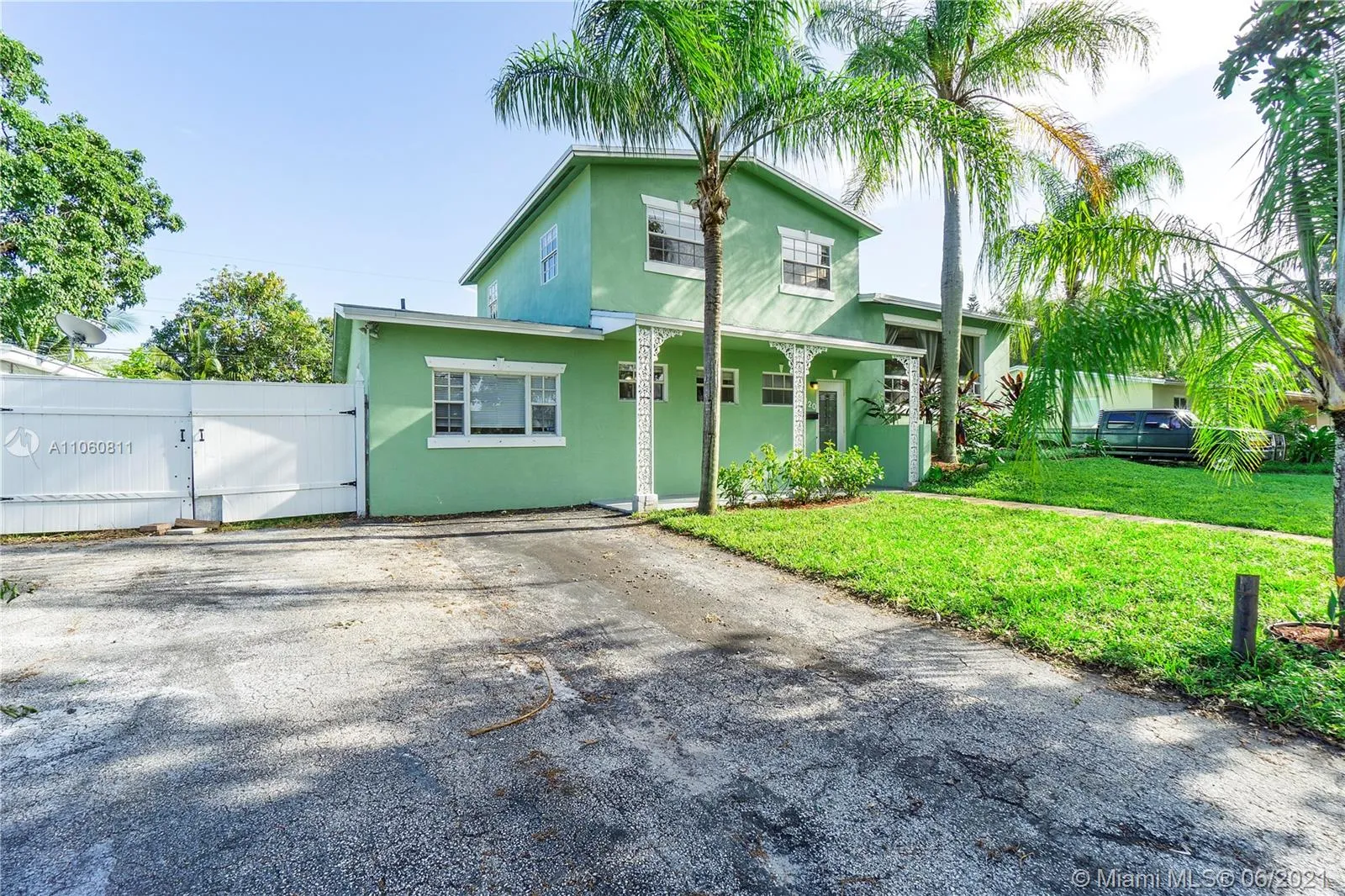 7120 Duval St, Hollywood FL 33024