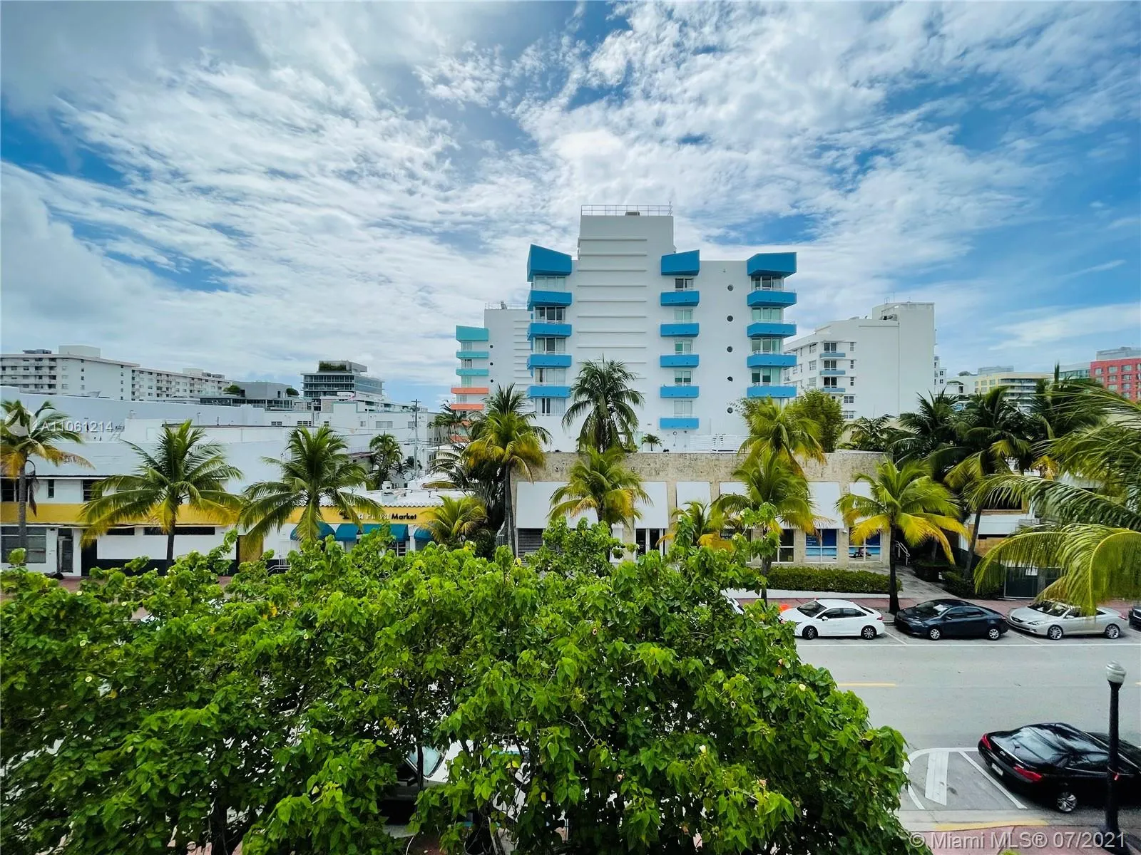 2 bedroom 1 bath for sale at 240 Collins Ave # 4A, Miami Beach FL 33139
