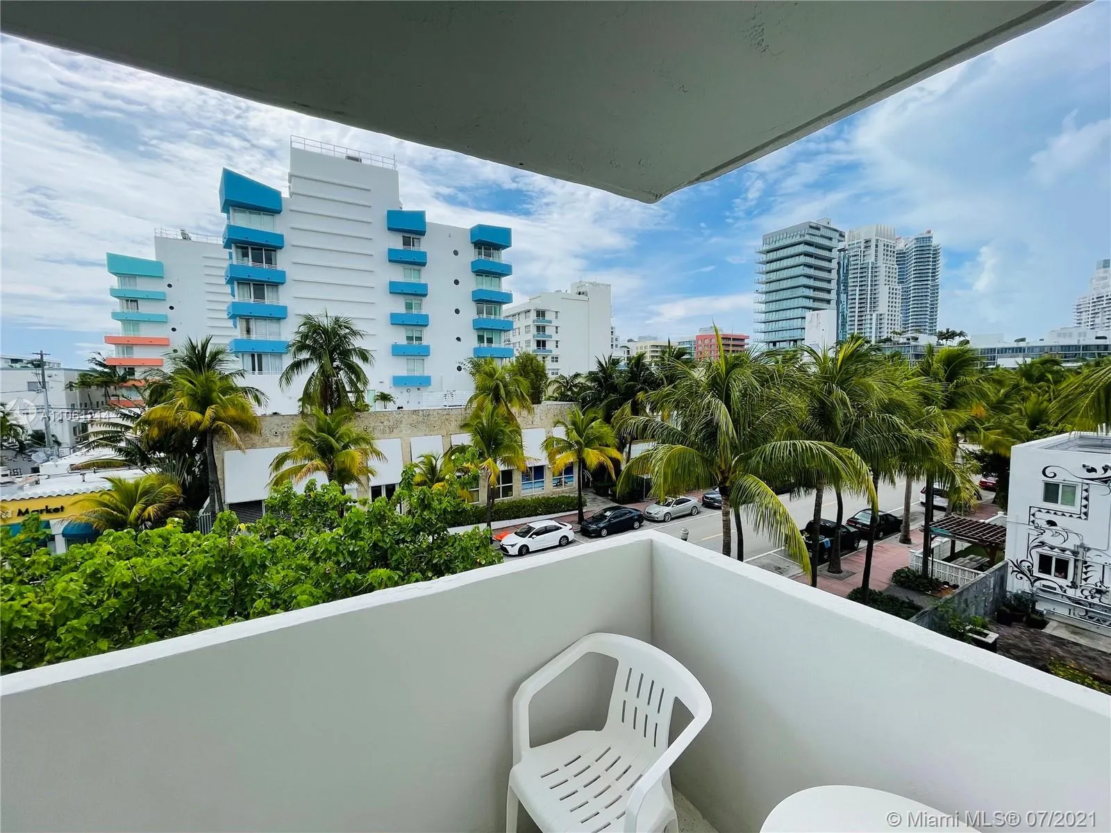 240 Collins Ave # 4A, Miami Beach FL 33139