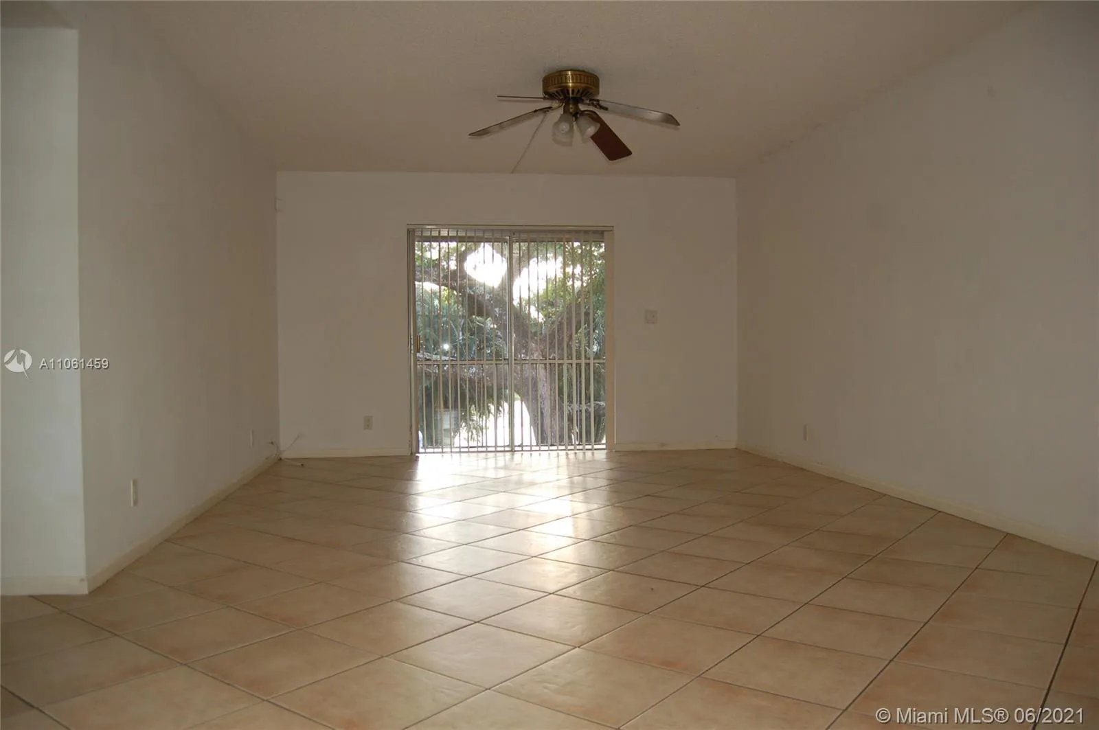 8524 Old Country Mnr # 107, Davie FL 33328