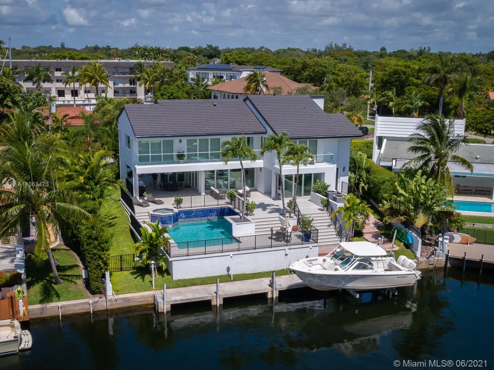 6819 Sunrise pl, Coral Gables FL 33133