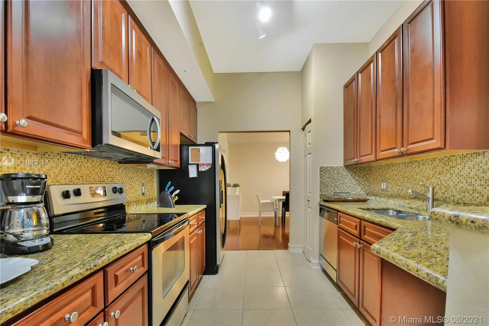 3001 NE 185th St # 121, Aventura FL 33180