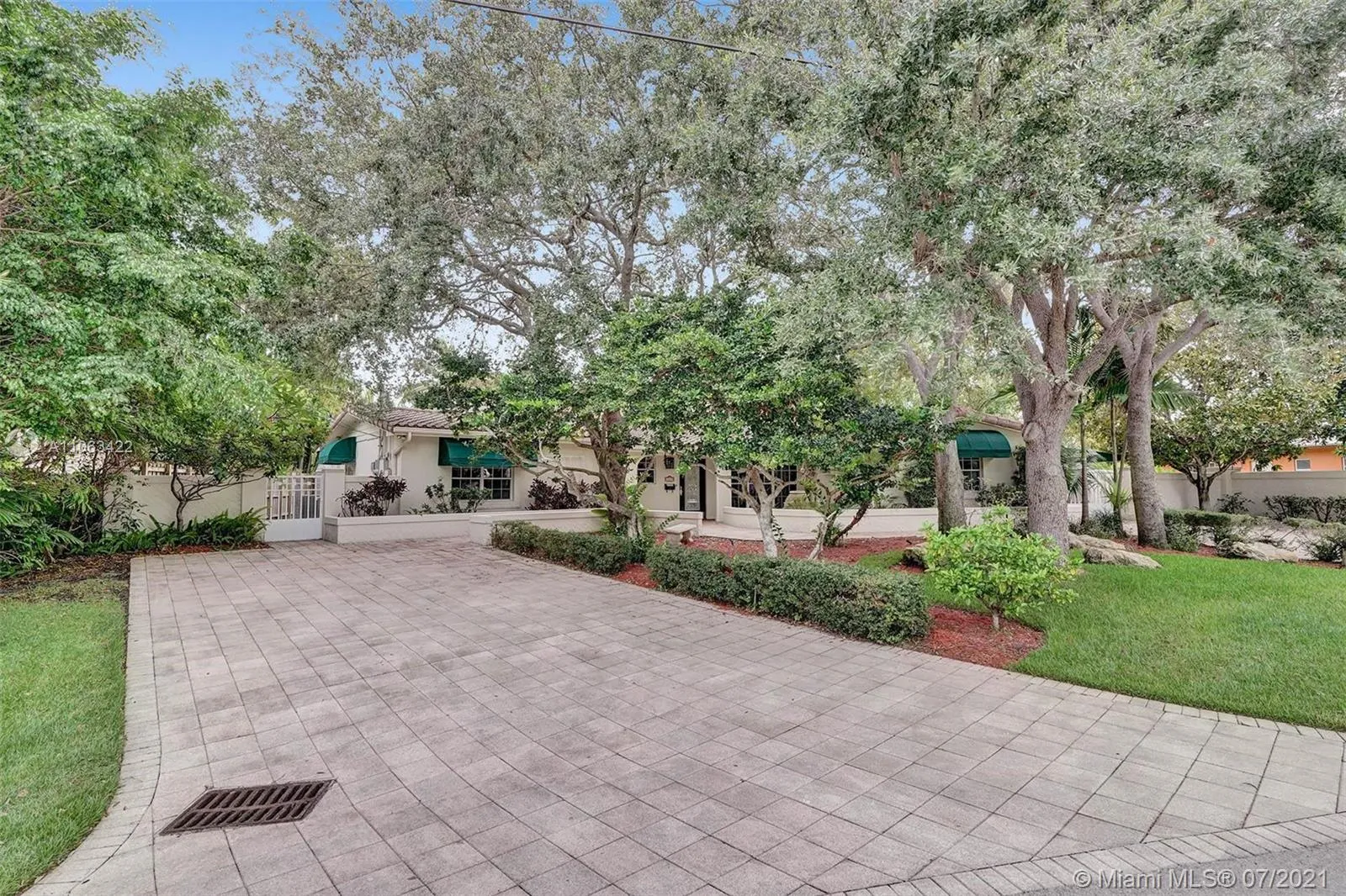1809 Coral Gardens Dr, Wilton Manors FL 33306