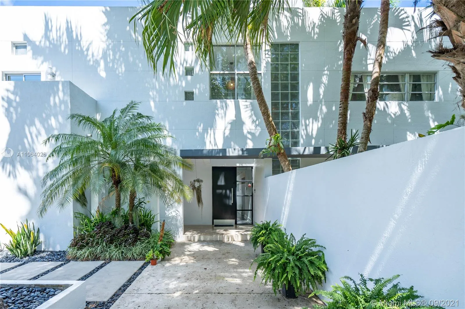 12624 SW 77th Ave, Pinecrest FL 33156
