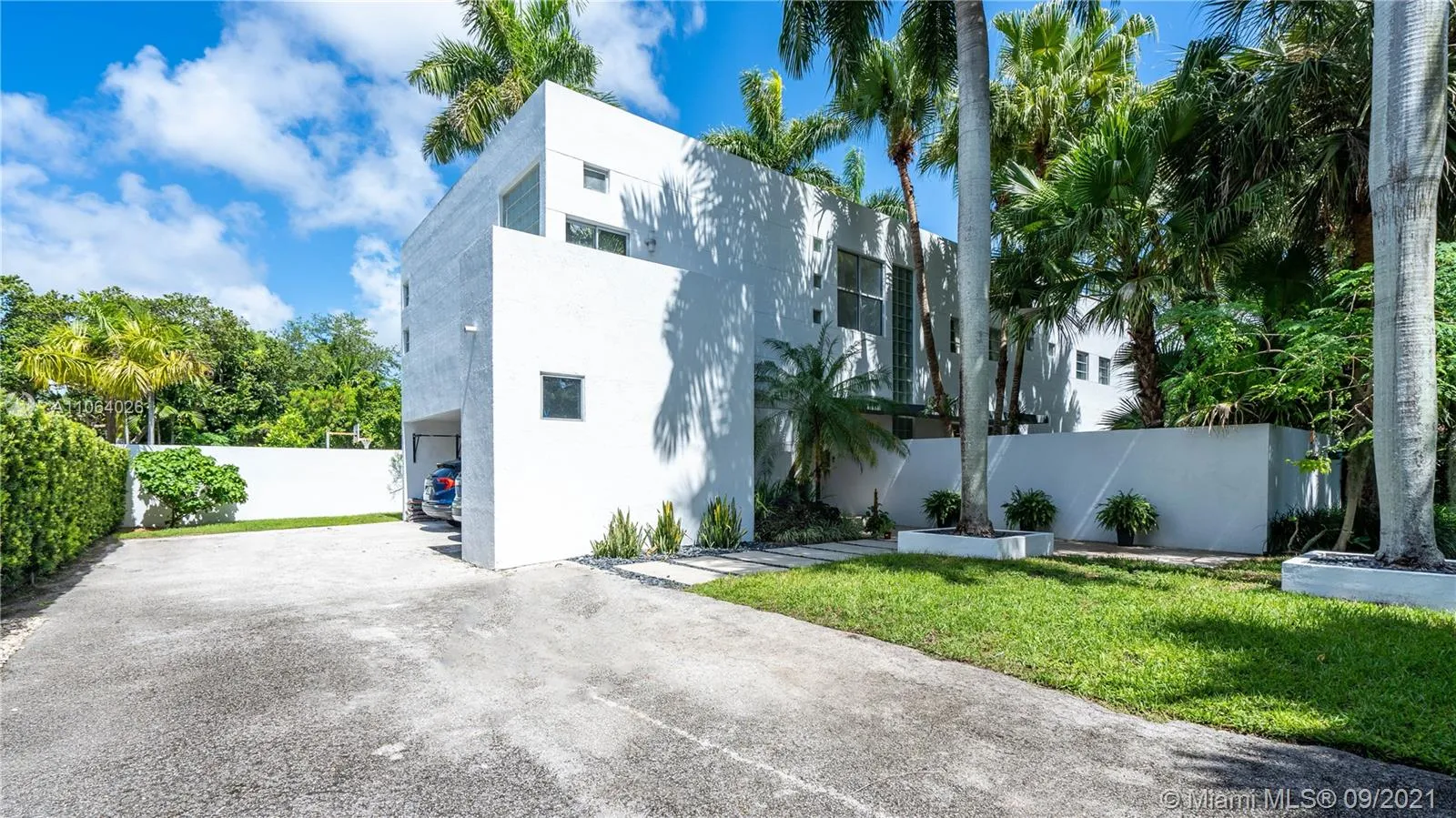 12624 SW 77th Ave, Pinecrest FL 33156