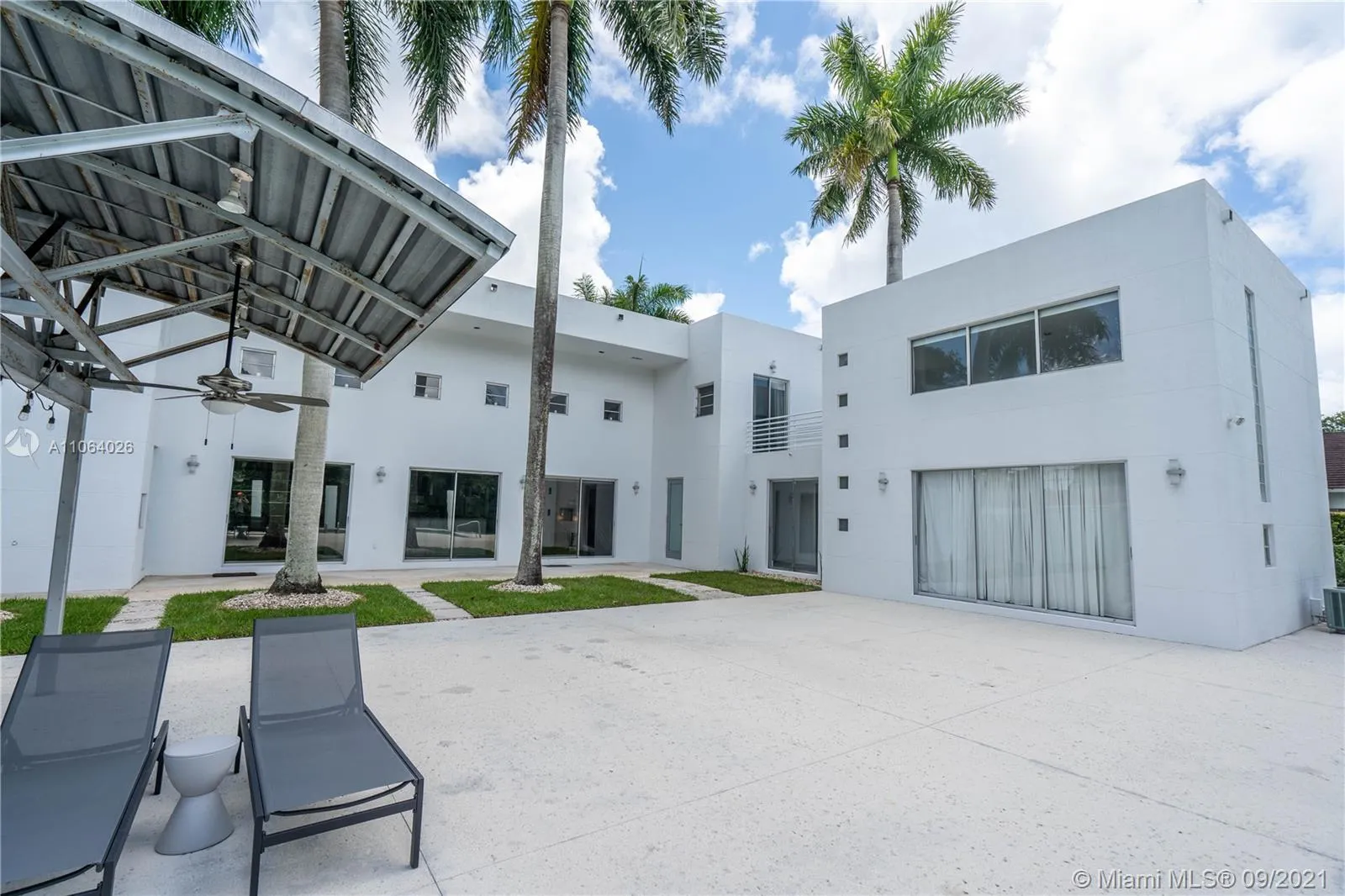 12624 SW 77th Ave, Pinecrest FL 33156
