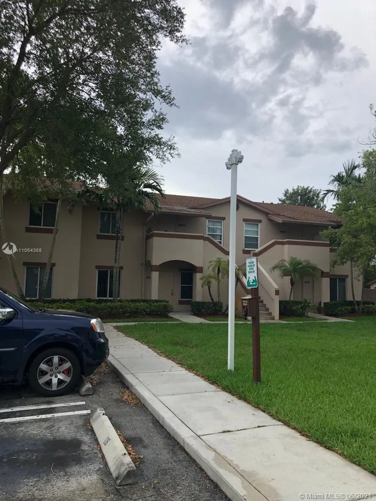3 bedroom 2 bath for sale at 4545 Oak Terrace Dr # 4545, Green Acres FL 33463