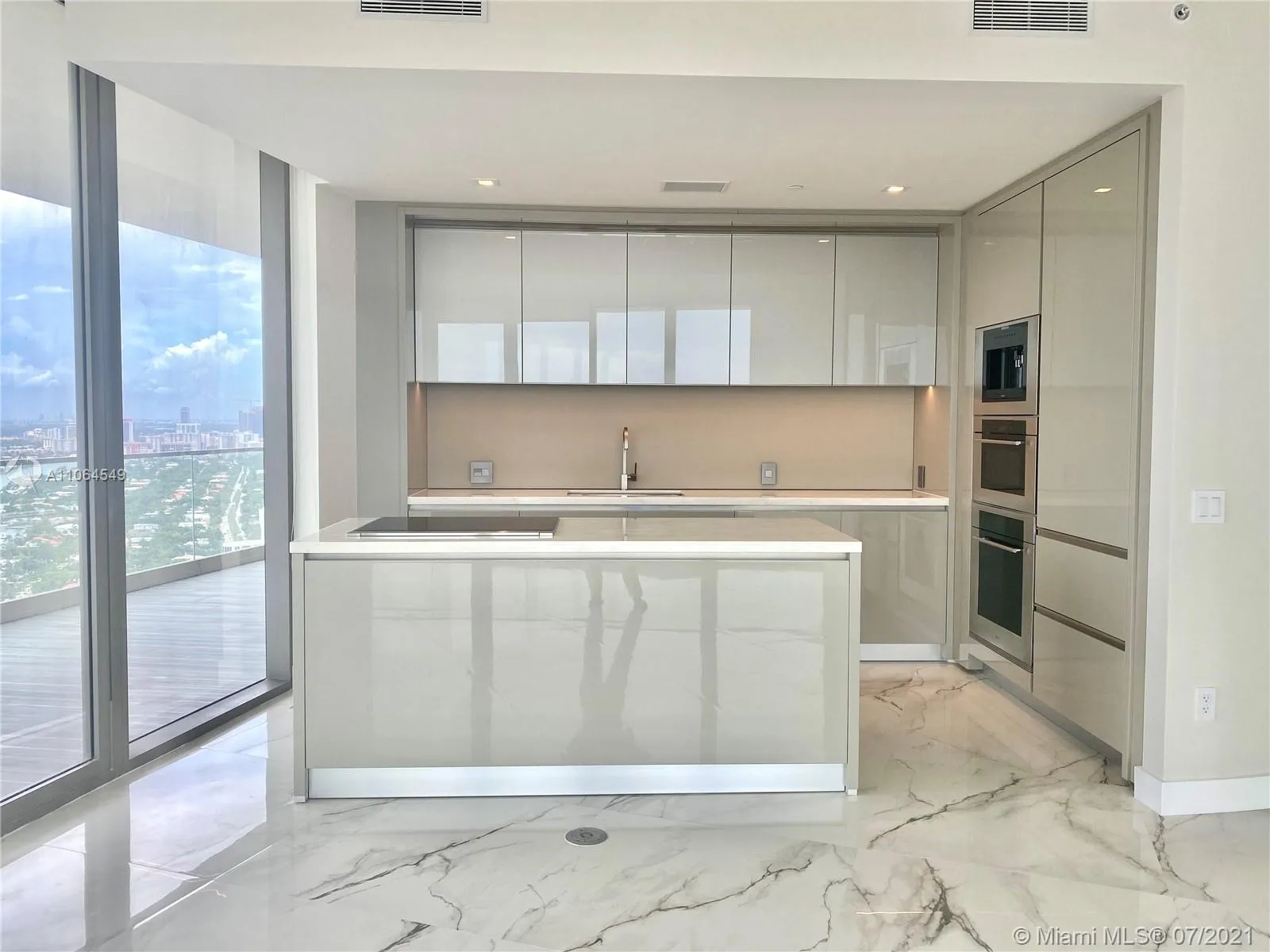 18975 Collins Ave # 3605, Sunny Isles Beach FL 33160