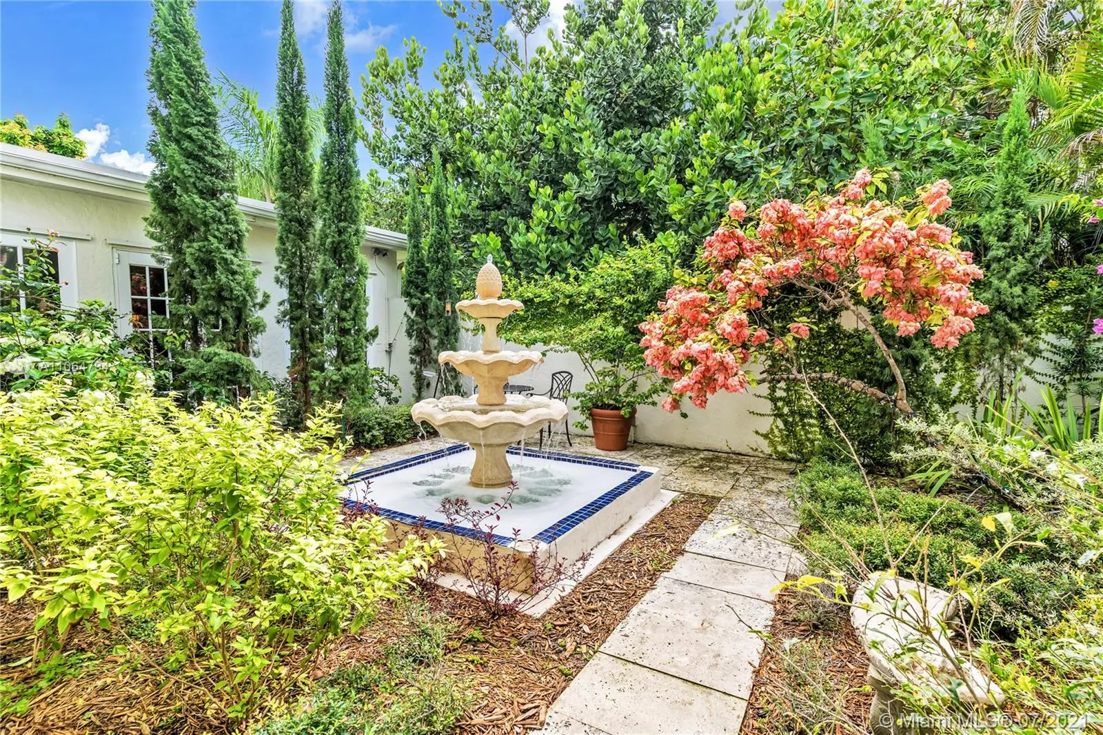 18490 SW 83rd Pl, Cutler Bay FL 33157