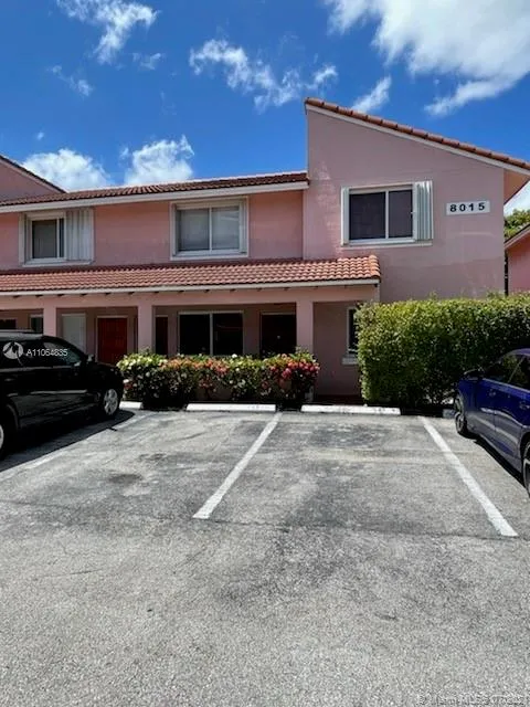 2 bedroom 2 bath for rent at 8015 Lake Dr # 201, Doral FL 33166