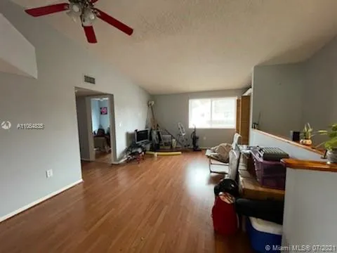 8015 Lake Dr # 201, Doral FL 33166