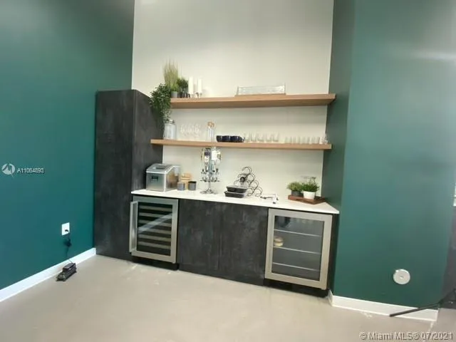 2700 SW 27th ave, Coconut Grove FL 33133