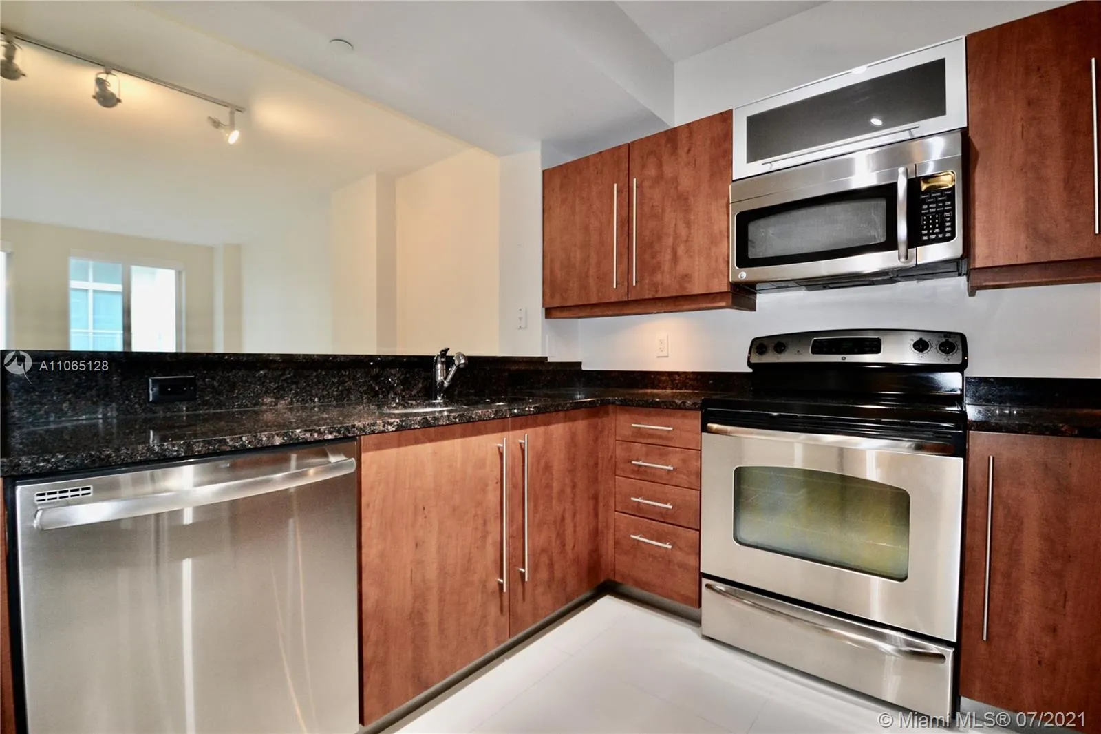 7350 SW 89th St # 603S, Miami FL 33156