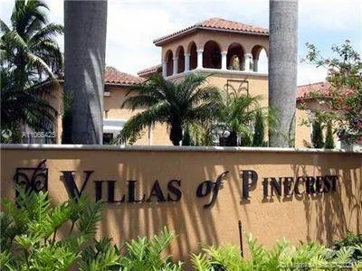 2 bedroom 2 bath for sale at 8650 SW 67th Ave # 1038, Pinecrest FL 33156