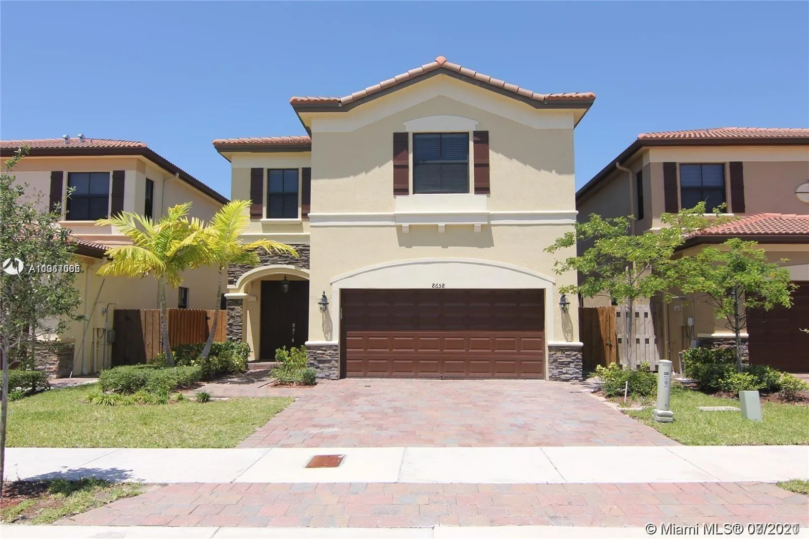 8658 NW 99th Path, Doral FL 33178