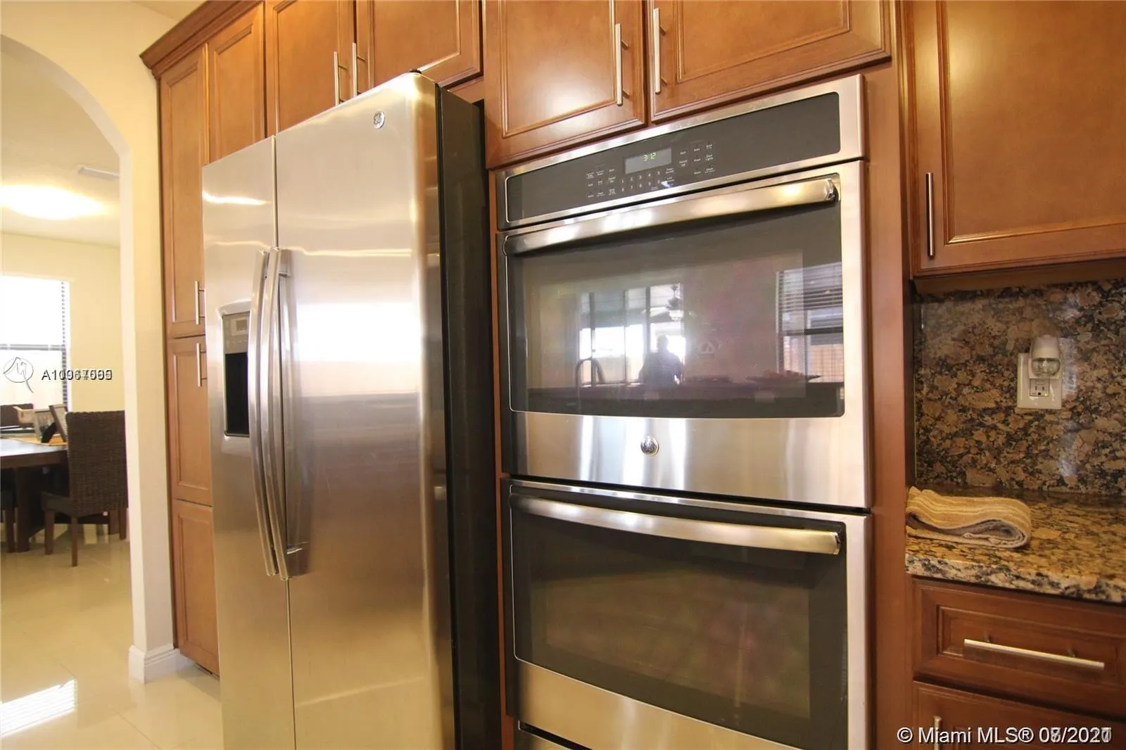 8658 NW 99th Path, Doral FL 33178