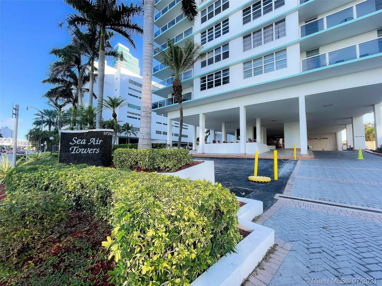 3725 S Ocean Dr # 717, Hollywood FL 33019