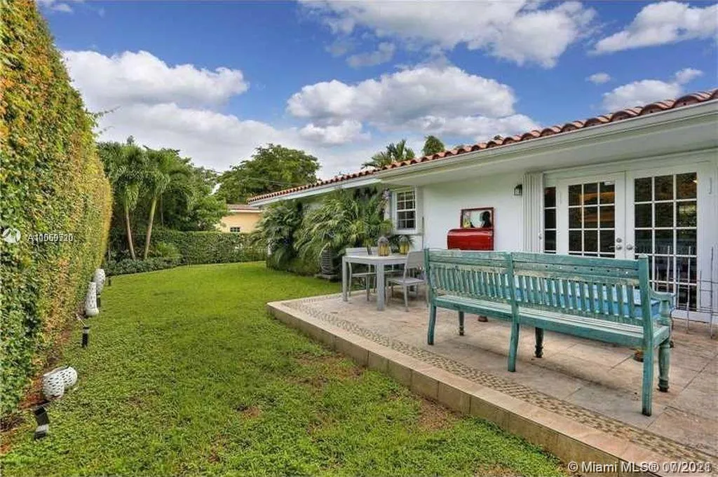 1551 Ancona Ave, Coral Gables FL 33146