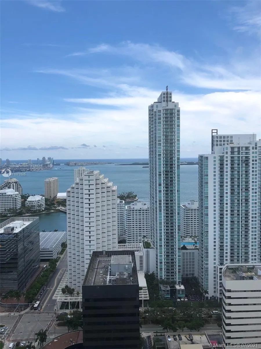 1 bedroom 2 bath for sale at 801 S Miami Ave # 3903, Miami FL 33130