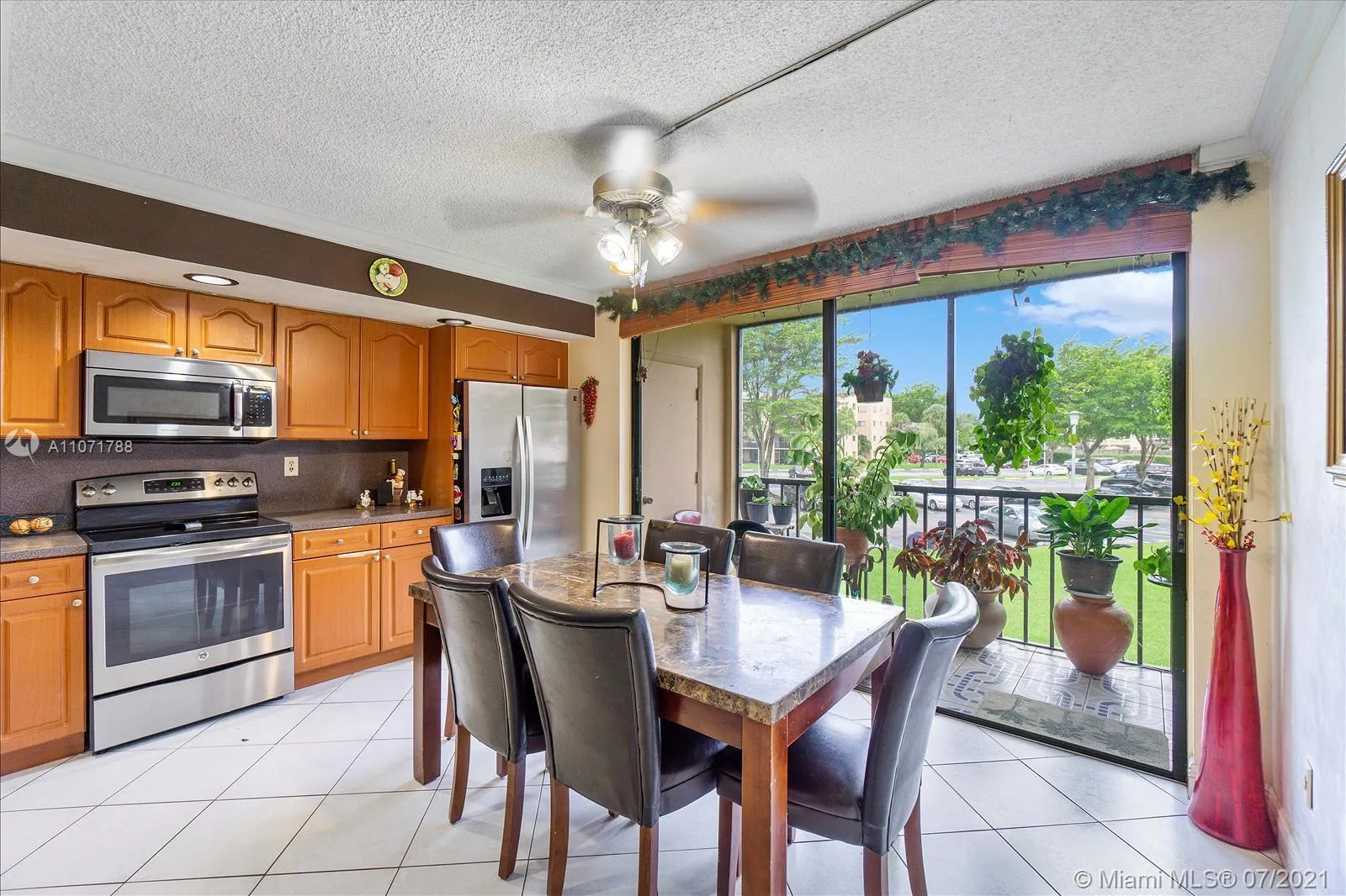 3 bedroom 2 bath for sale at 8520 SW 133rd Ave Rd # 214, Miami FL 33183