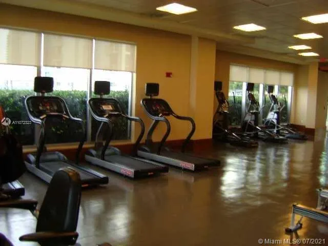 1060 Brickell Ave # 3805, Miami FL 33131