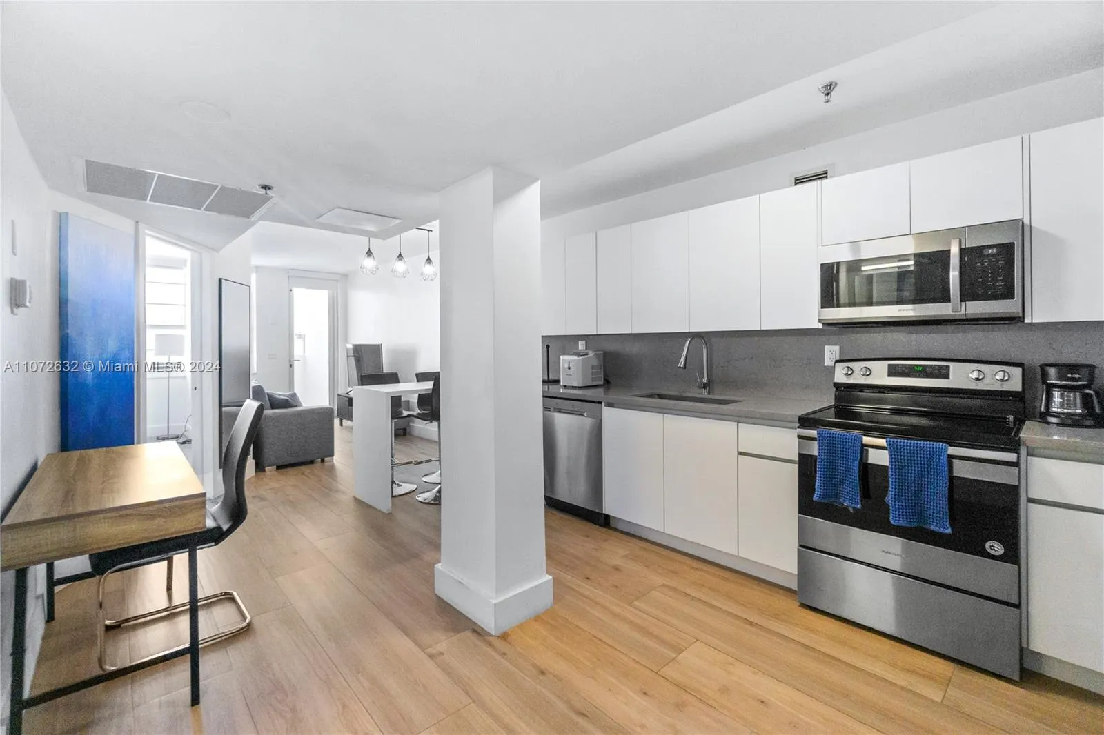 100 Lincoln Rd # 1627, Miami Beach FL 33139