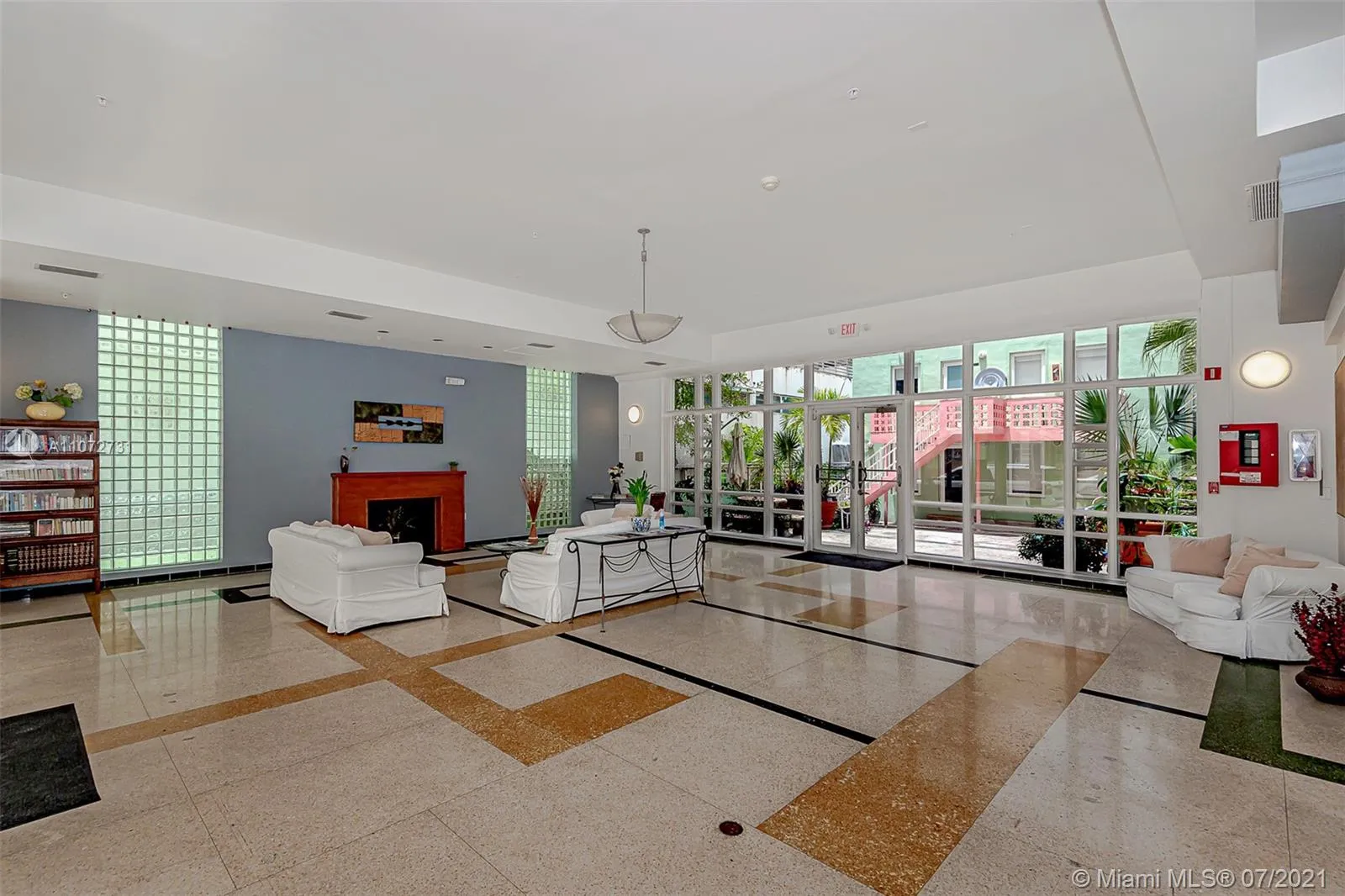 1460 Ocean Dr # 205, Miami Beach FL 33139