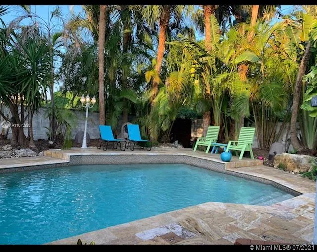 1521 S 16th Ave, Hollywood FL 33020