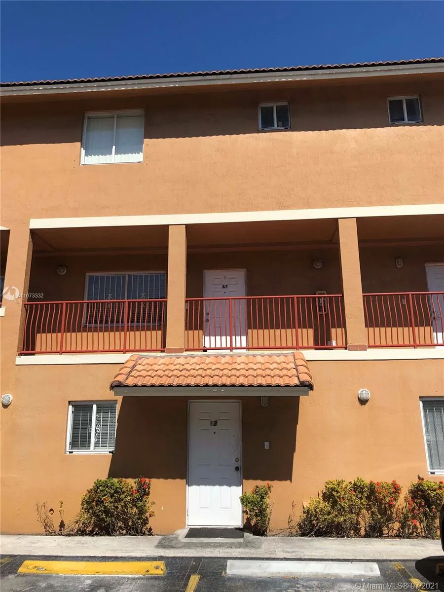 8175 NW 8th St # A7, Miami FL 33126