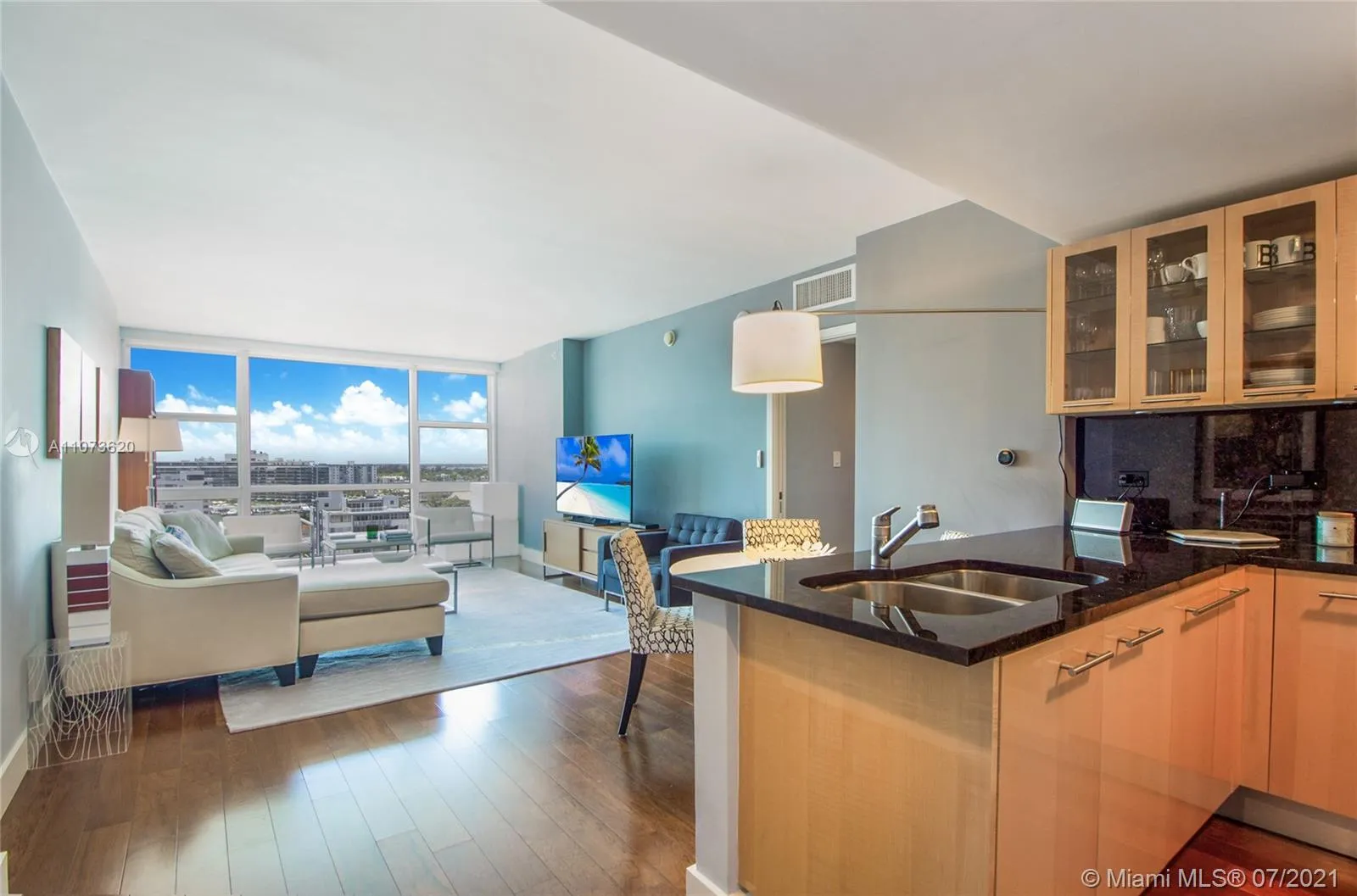 6801 Collins Ave # 1101, Miami Beach FL 33141