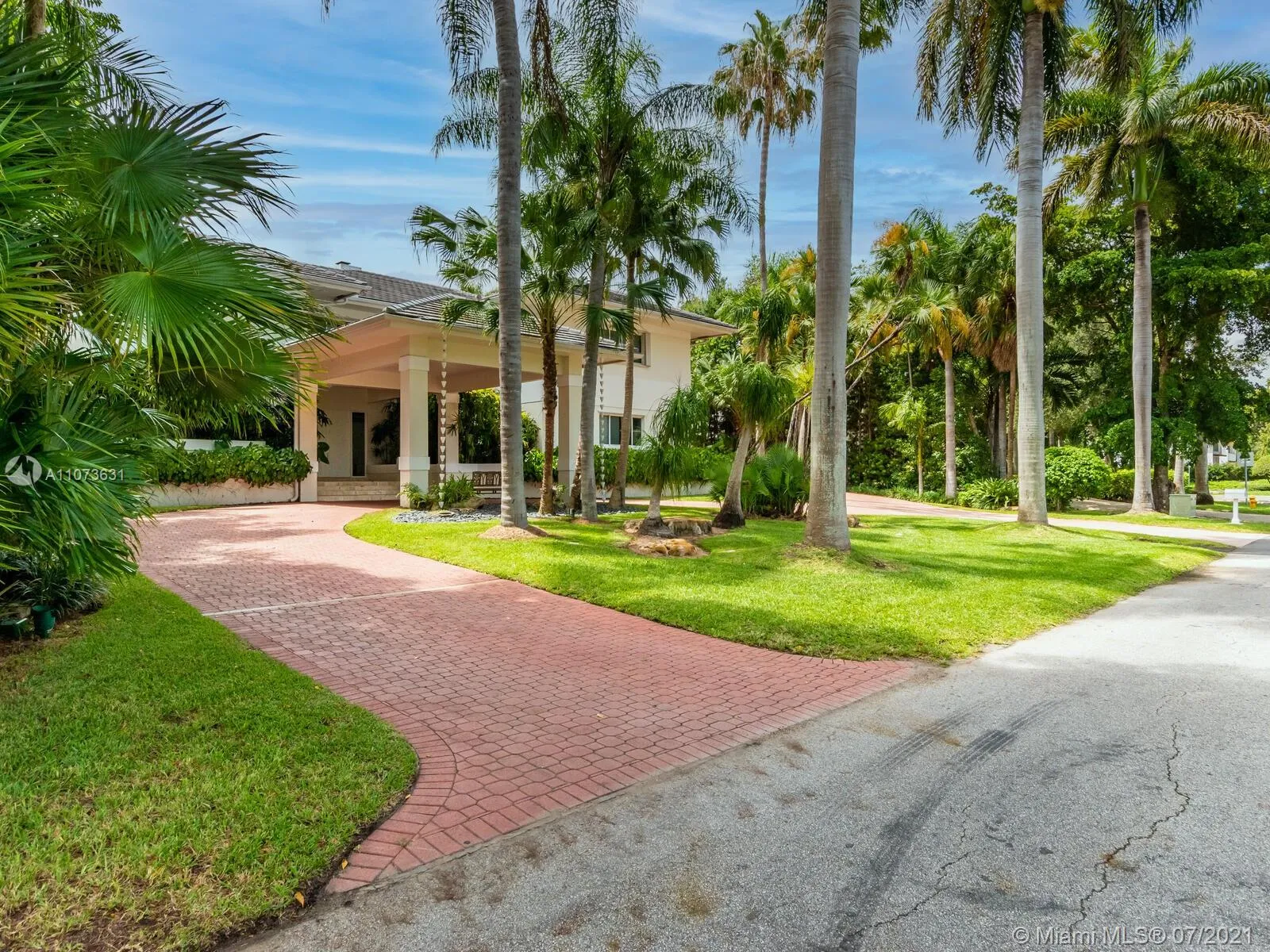 170 Isla Dorada Blvd, Coral Gables FL 33143