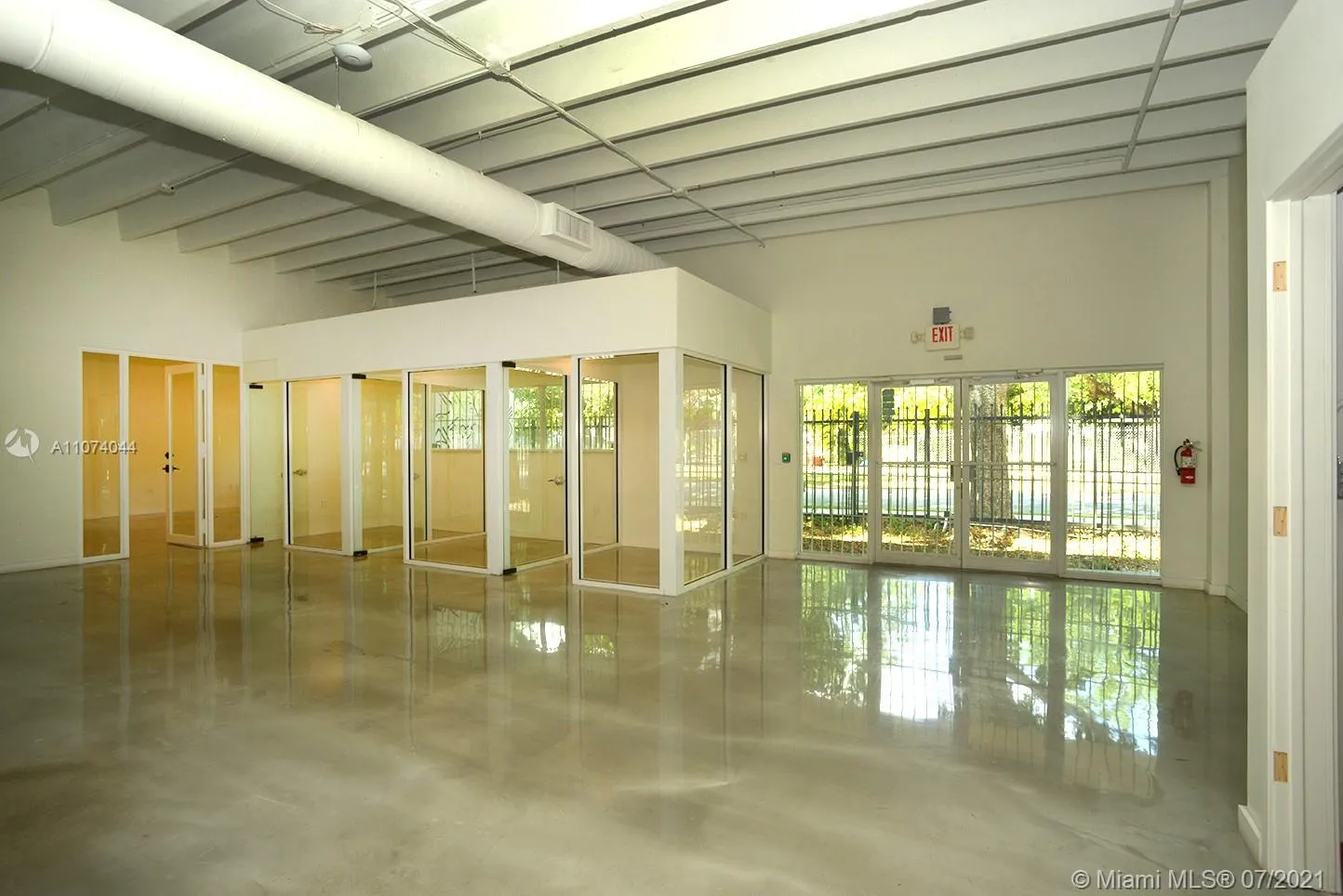 350 NE 60th St, Miami FL 33137