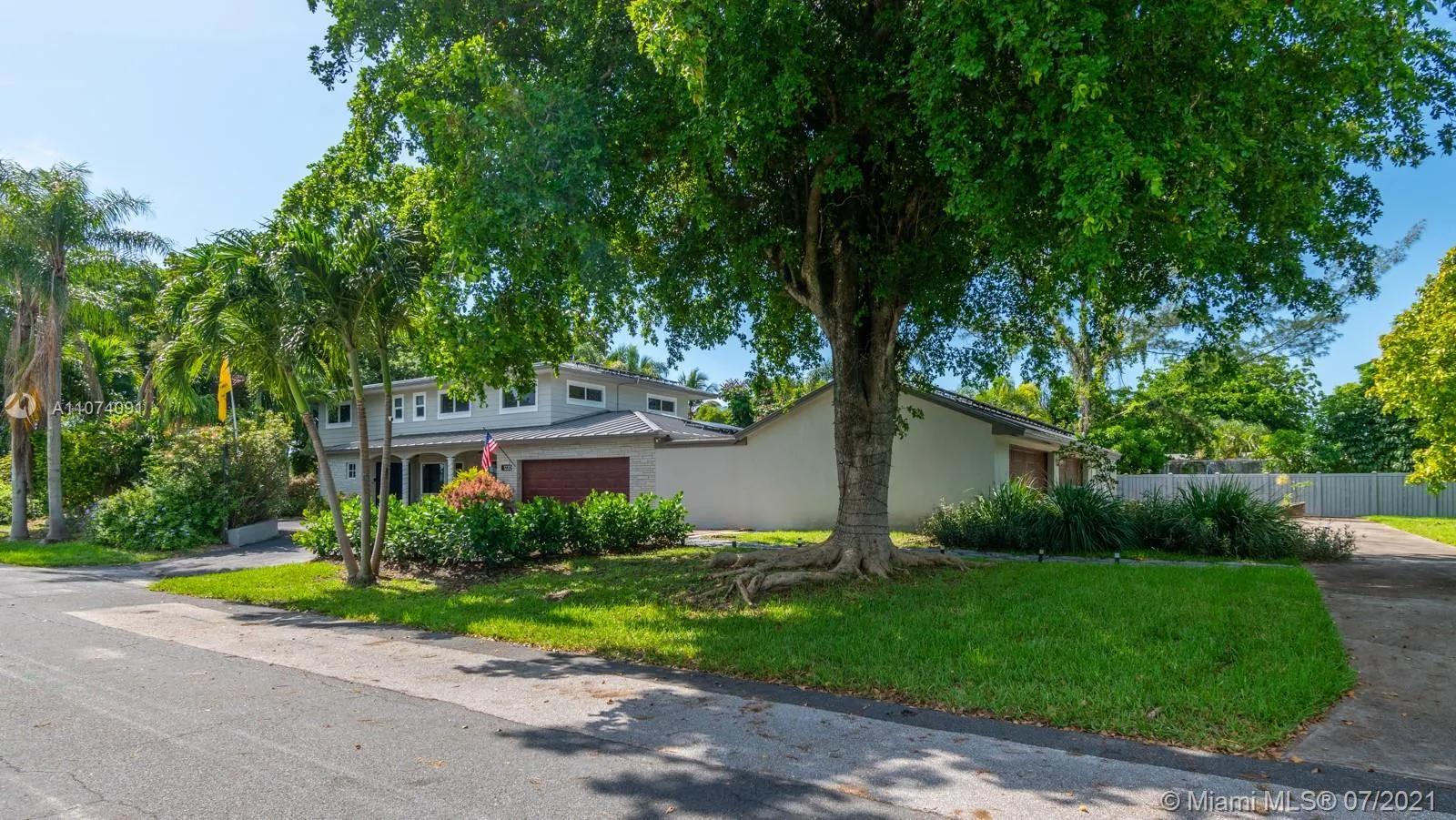 1220 NE 9th Ct, Pompano Beach FL 33060