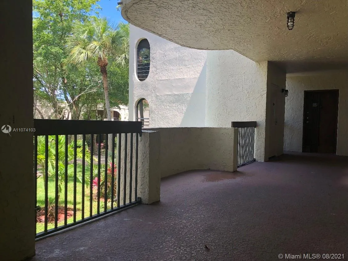6328 W Longboat Ln W # 201, Boca Raton FL 33433