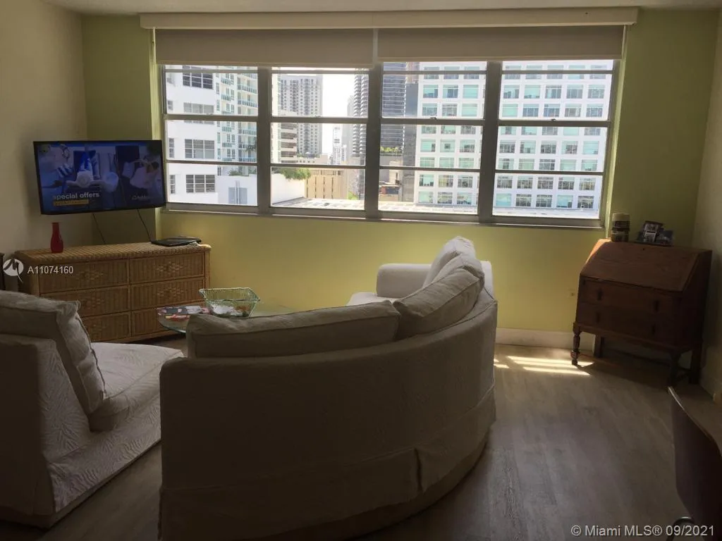 801 Brickell Bay Dr # 1463, Miami FL 33131