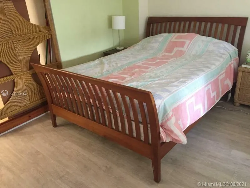 801 Brickell Bay Dr # 1463, Miami FL 33131