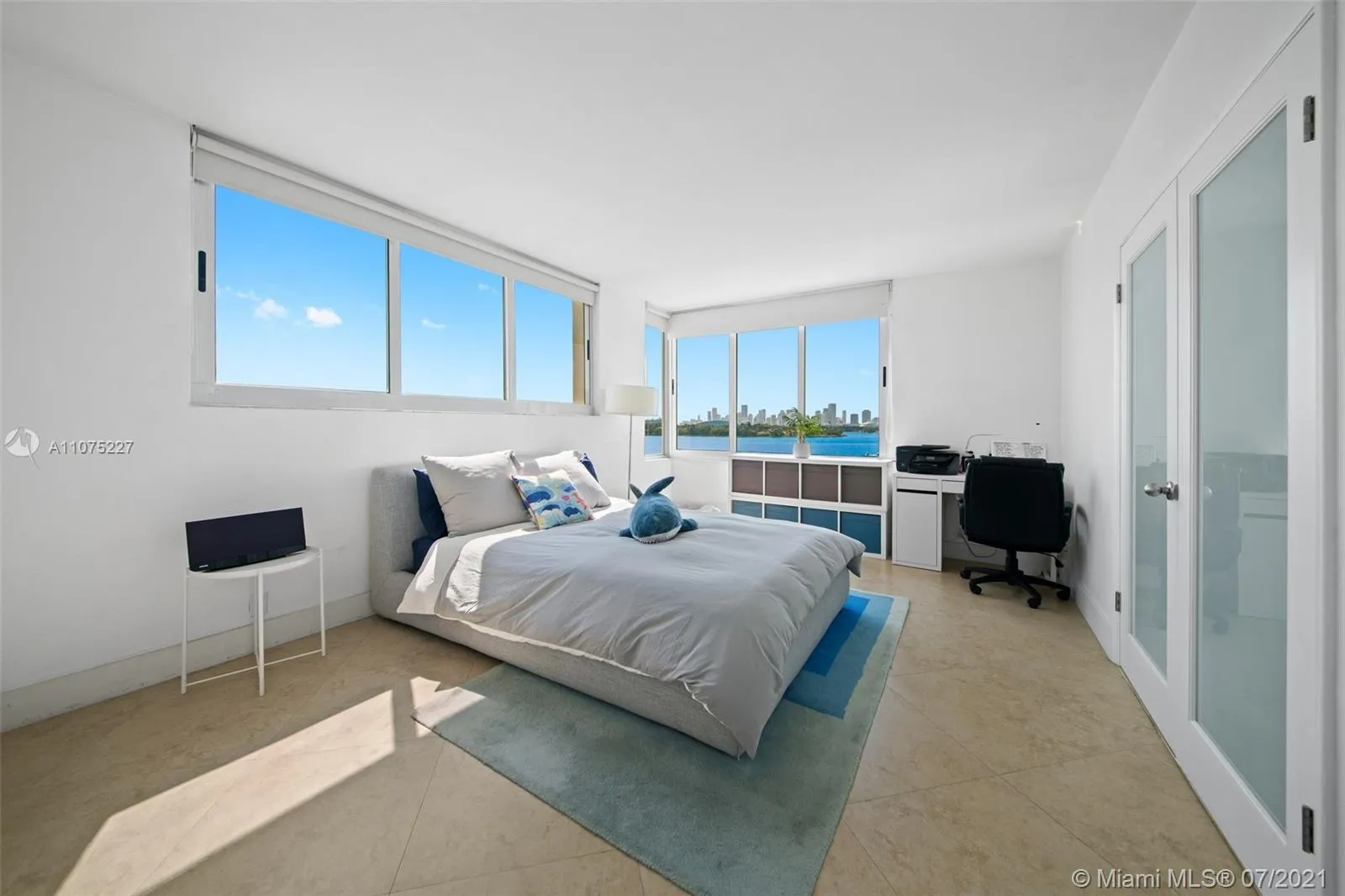 2 bedroom 2 bath for sale at 1200 West Ave # 526, Miami Beach FL 33139