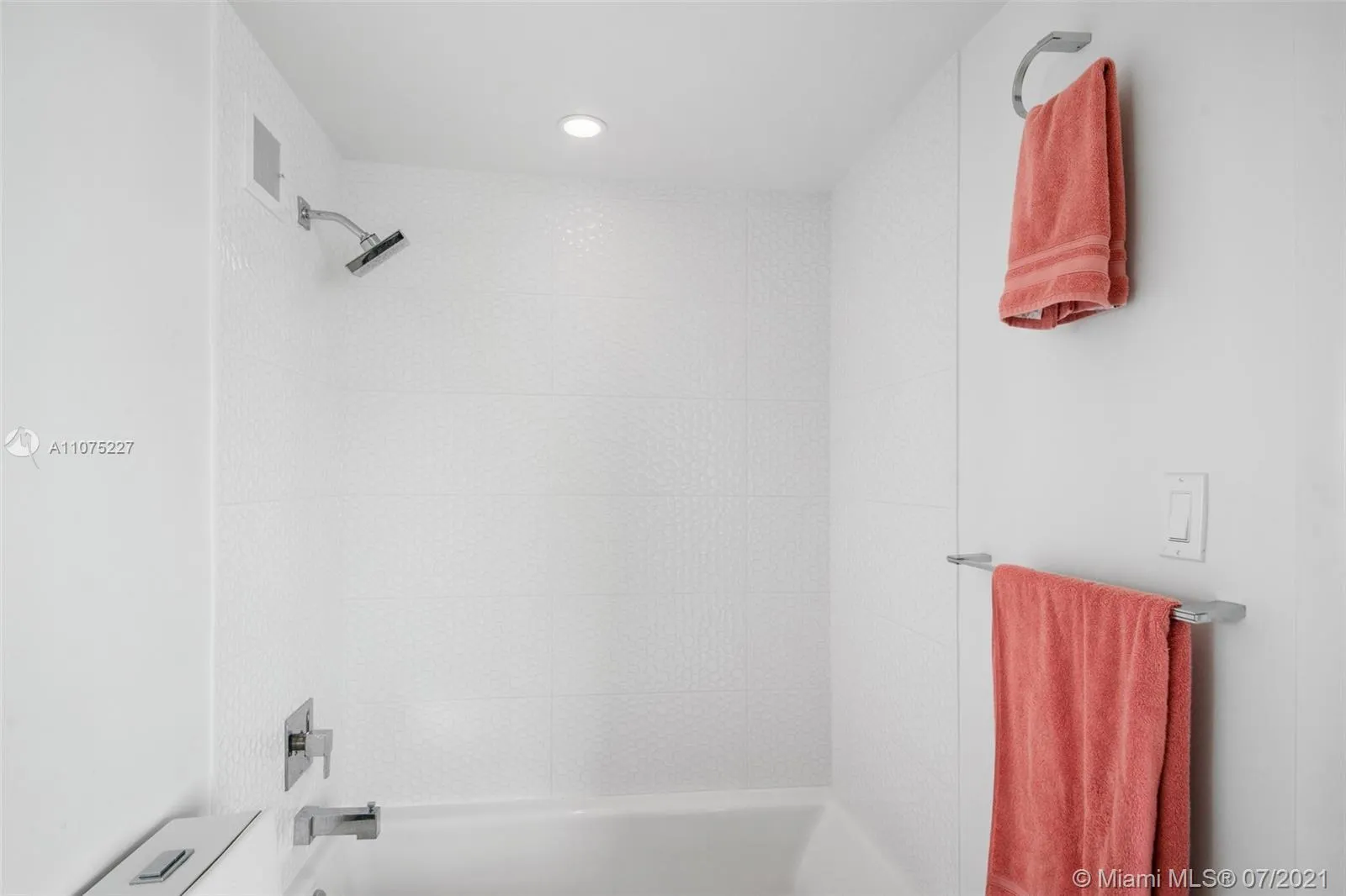 1200 West Ave # 526, Miami Beach FL 33139