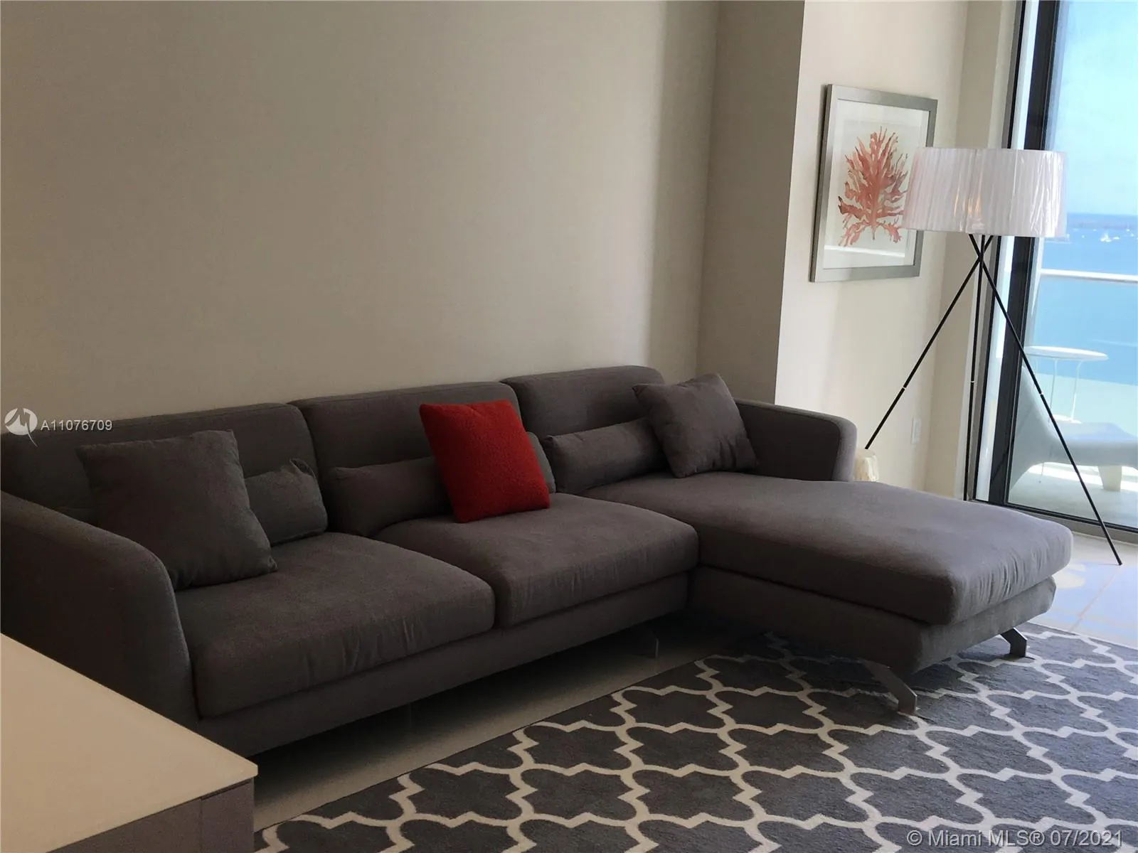 1300 Brickell Bay Drive # 1607, Miami FL 33131