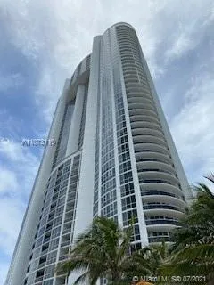3 bedroom 3 bath for rent at 18201 Collins Ave # 506, Sunny Isles Beach FL 33160