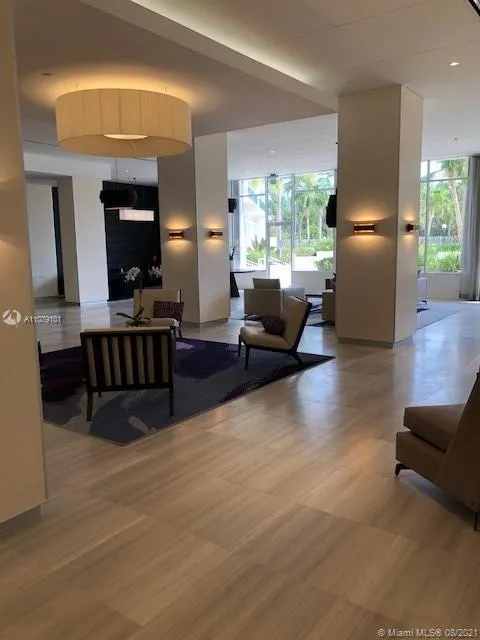100 Bayview Dr # 1701, Sunny Isles Beach FL 33160