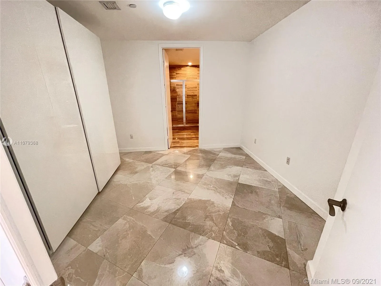 15901 Collins Ave # 1003, Sunny Isles Beach FL 33160