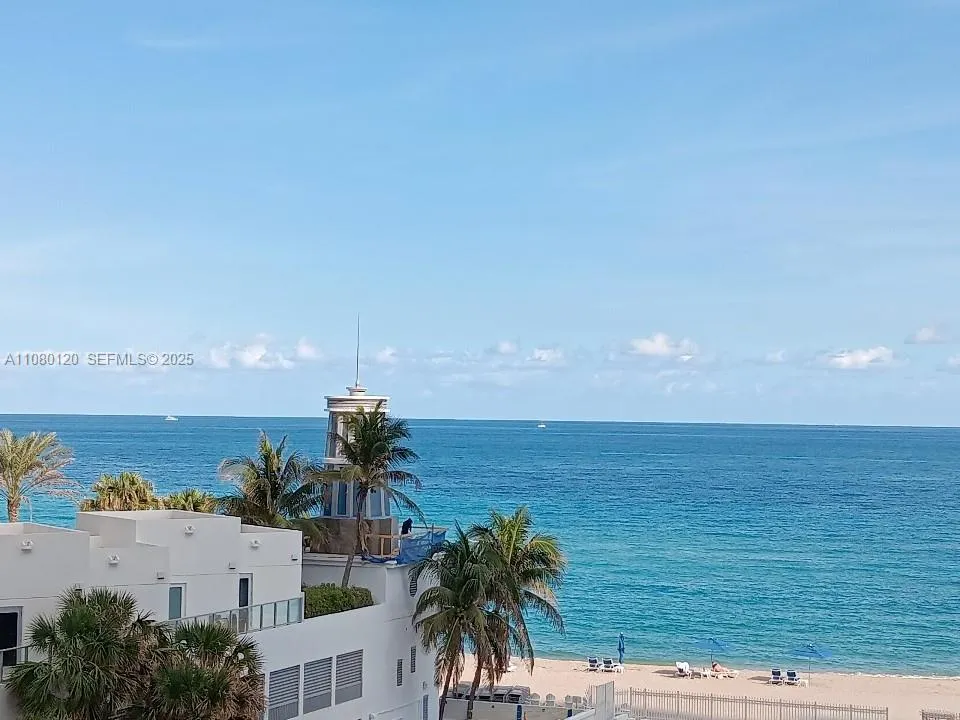 1 bedroom 1 bath for rent at 3505 S Ocean Dr # 407, Hollywood FL 33019