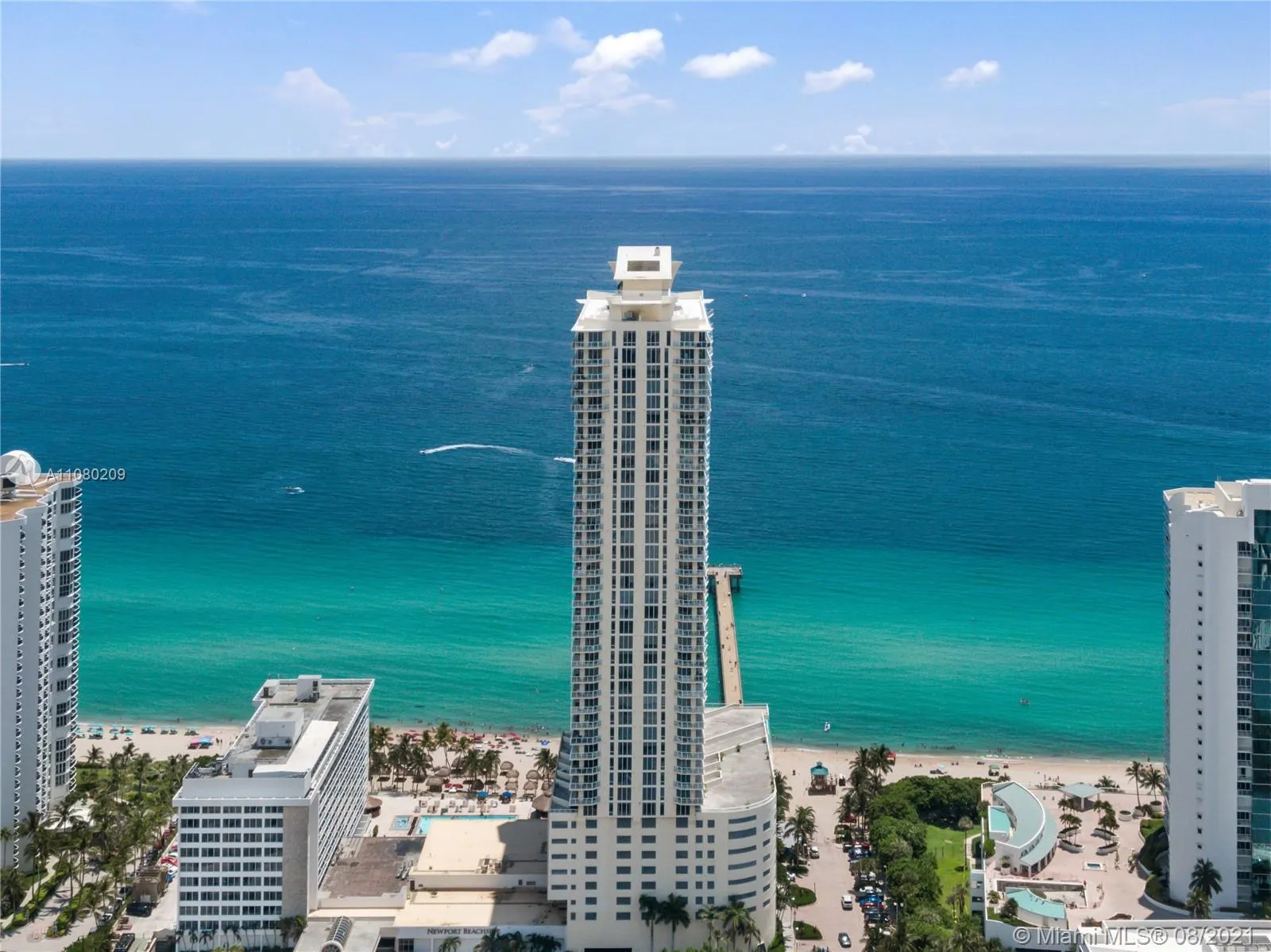 3 bedroom 2 bath for sale at 16699 Collins Ave # 2906, Sunny Isles Beach FL 33160