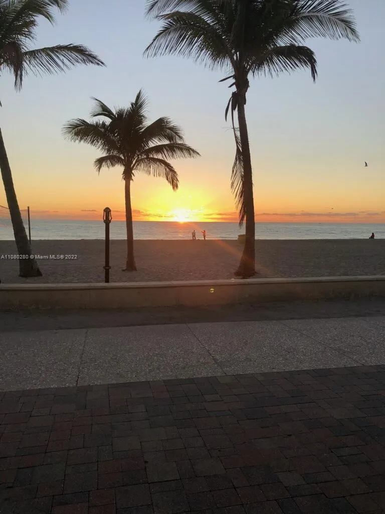 2401 S Ocean Dr # 304, Hollywood FL 33019