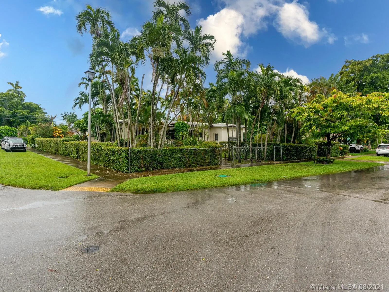 380 Morningside Dr, Miami Springs FL 33166