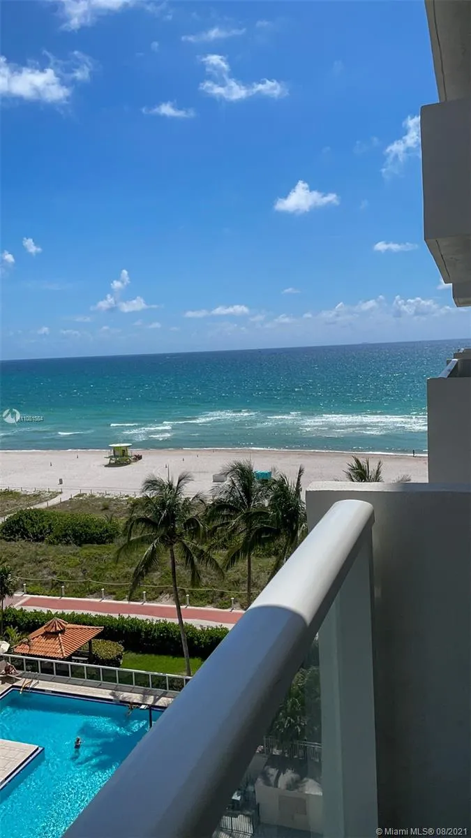 2 bedroom 2 bath for sale at 5701 Collins Ave # 917, Miami Beach FL 33140