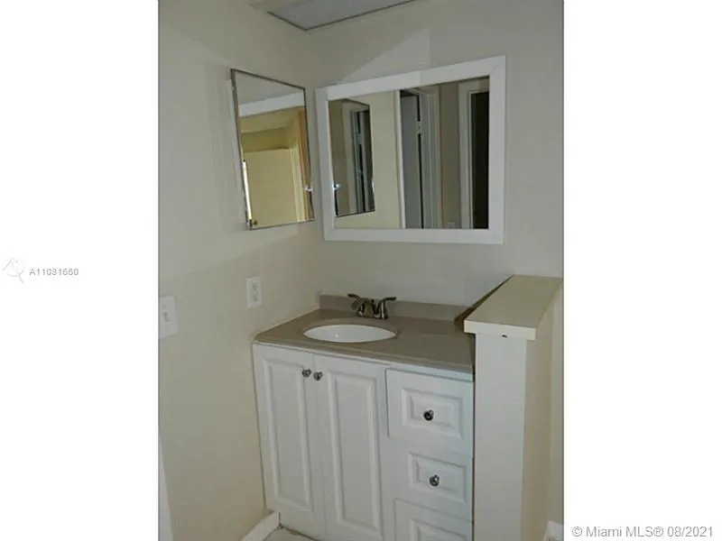 2481 NW 56th Ave # 16, Lauderhill FL 33313