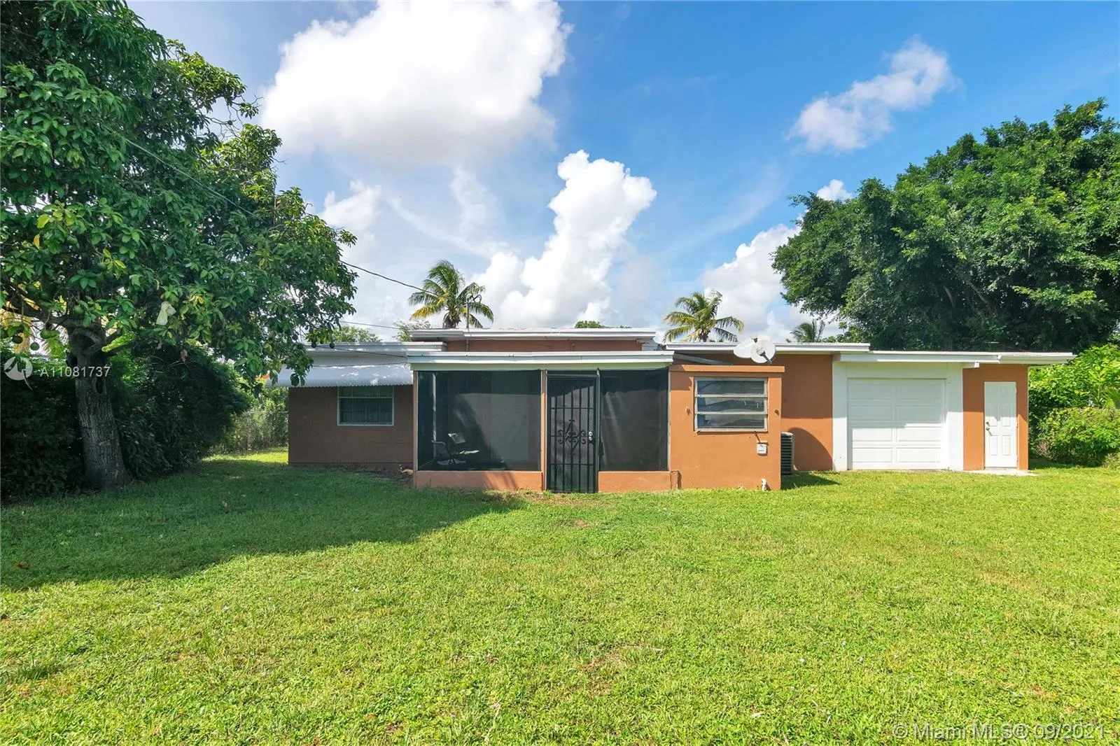 1050 NW 142nd St, Miami FL 33168