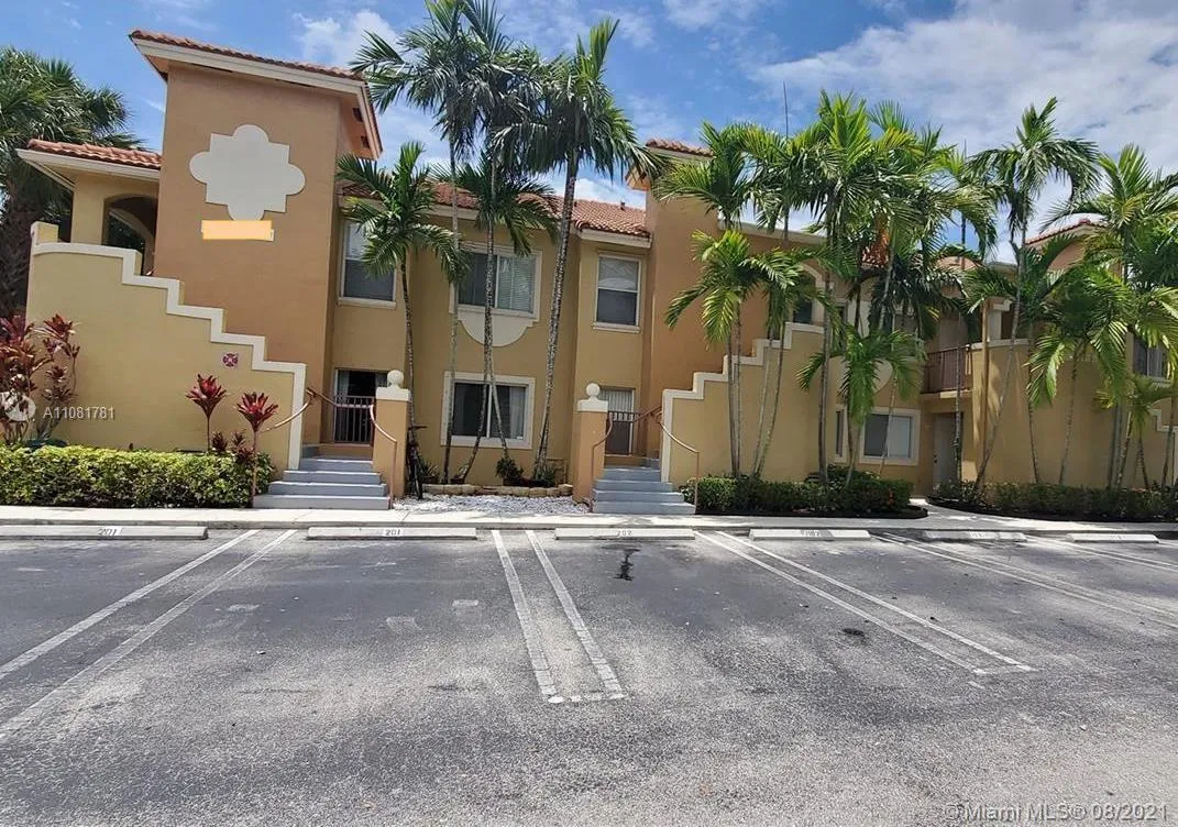 3 bedroom 2 bath for rent at 7830 NW 6th St # 201, Pembroke Pines FL 33024